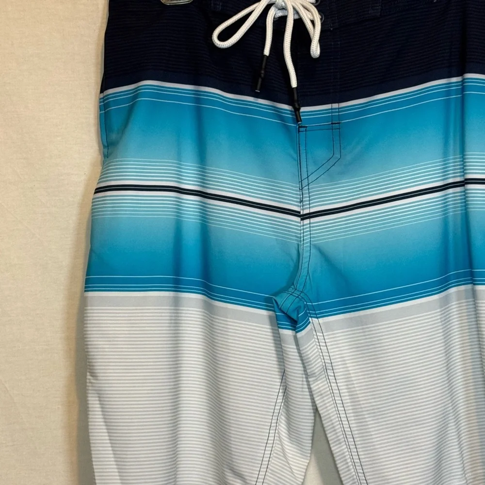 G-148 Men’s No Boundaries NWT Blue &‎ White Stripe Fixed Waist Swim Board Shorts